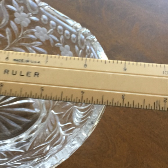 Vintage German etched basket - Picture 5 of 5